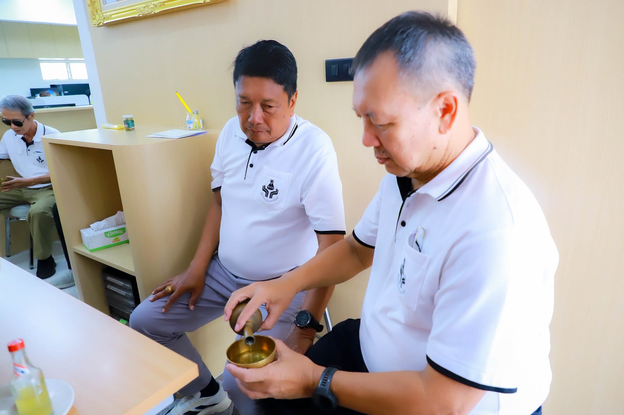 title - รองเลขาธิการ ส.ป.ก. ร่วมพิธีสักการะสิ่งศักดิ์สิทธิ์และพิธีสงฆ์ วันทำบุญสหกรณ์ออมทรัพย์สำนักงานการปฏิรูปที่ดินเพื่อเกษตรกรรม จำกัด เนื่องในโอกาสเปลี่ยนแปลงที่ตั้งสำนักงานแห่งใหม่ 